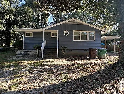 3 bed, 1200 sqft, $1,895 — Photo 1