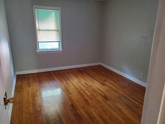 5th image of 1327 Coolidge Dr