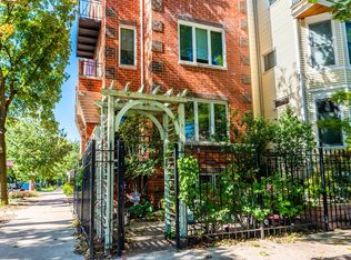 3300 N Lakewood Ave, Chicago, IL 60657