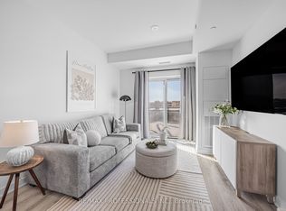 25 Neighbourhood Ln #906, Toronto, ON M8Y 0C4