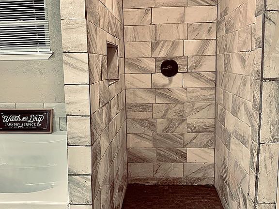 Master walk in shower