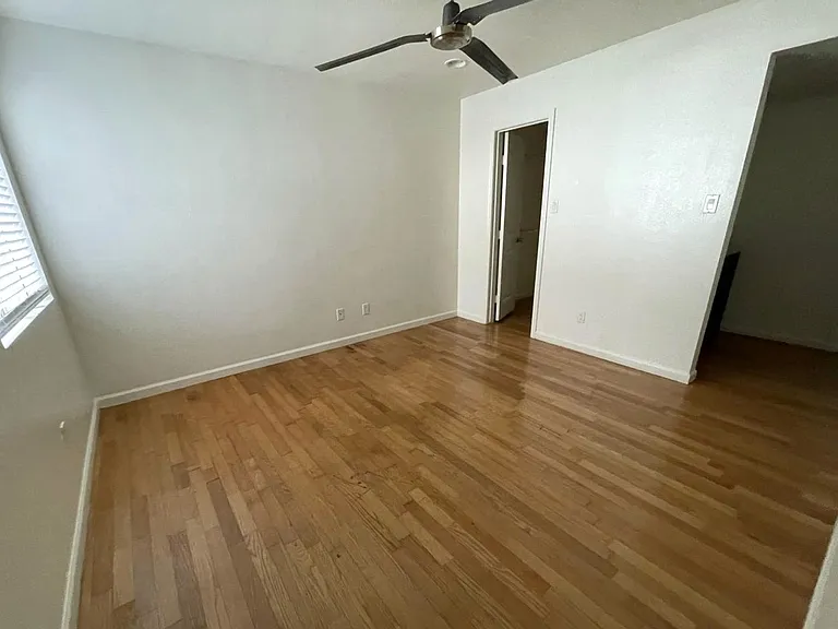 4410 N Longview Ave #119 — Photo 8