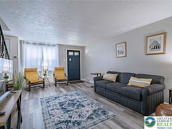 3rd image of 757 Benton St