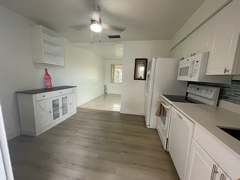 4629 Palm Tree Blvd #2 — Photo 36