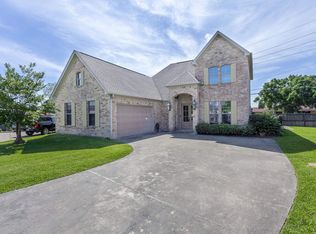 2450 N Bourque Ct, Nederland, TX 77627
