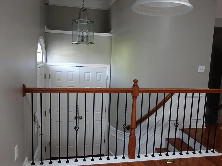 1390 Thornborough Dr — Photo 17