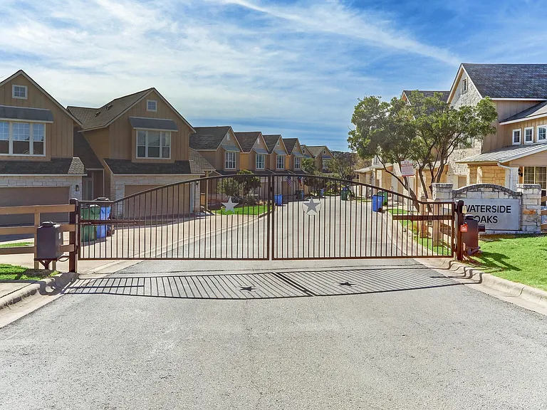 20904 Waterside Dr #3 — Photo 17