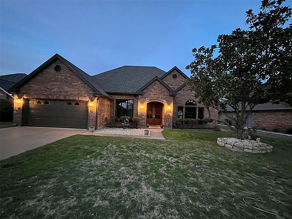 4th image of 2309 River Rd