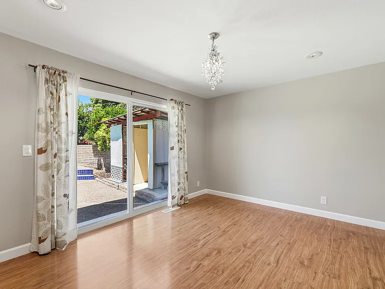 181 Piazza Way — Photo 25