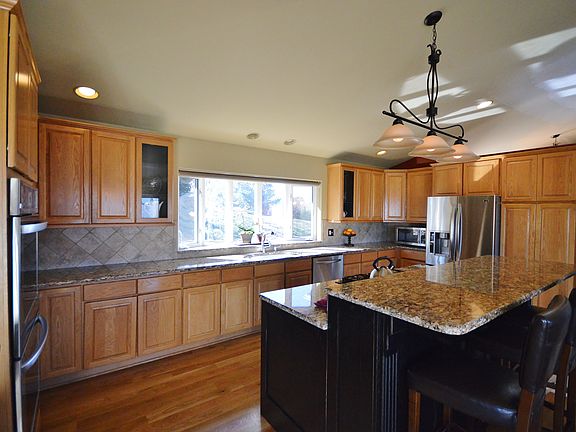 2nd image of 3615 Westridge Pl