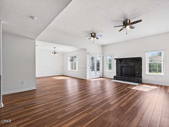 4th image of 8114 Heritage Woods Ln