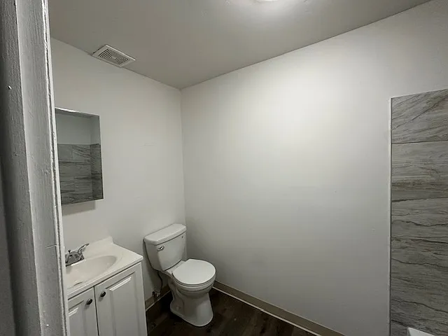 Holly Oak Manor — Photo 5