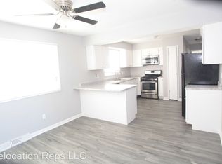 11611 3rd St, Milan, IL 61264