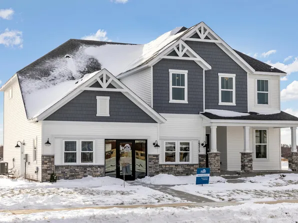 19589 105th Ave, Rogers, MN 55374