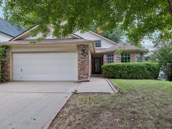 9228 S Hudson Ave, Tulsa, OK 74137