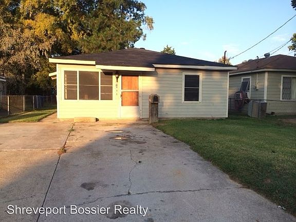 2nd image of 4946 Gloria Dr