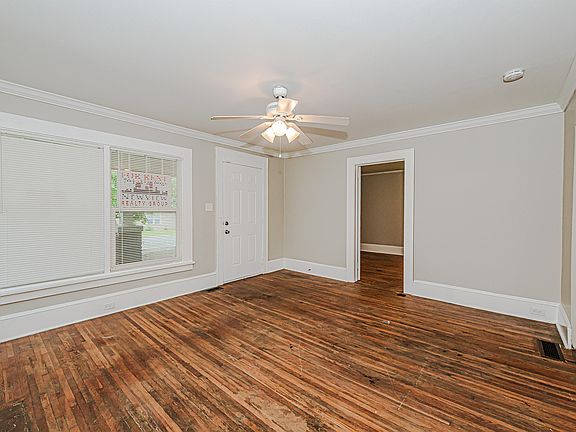 5th image of 1236 Effingham Rd