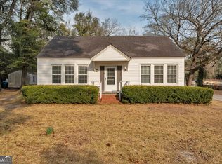 425 S 3rd St, Vienna, GA 31092