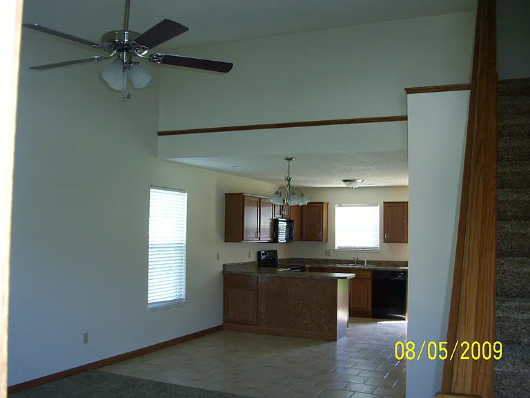 529 Rumbach Ave #527 — Photo 7