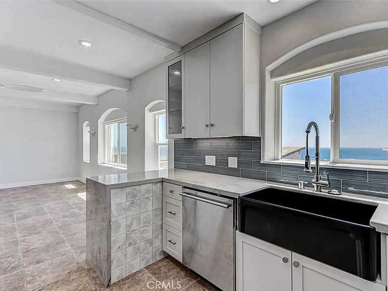 3305 Highland Ave — Photo 5
