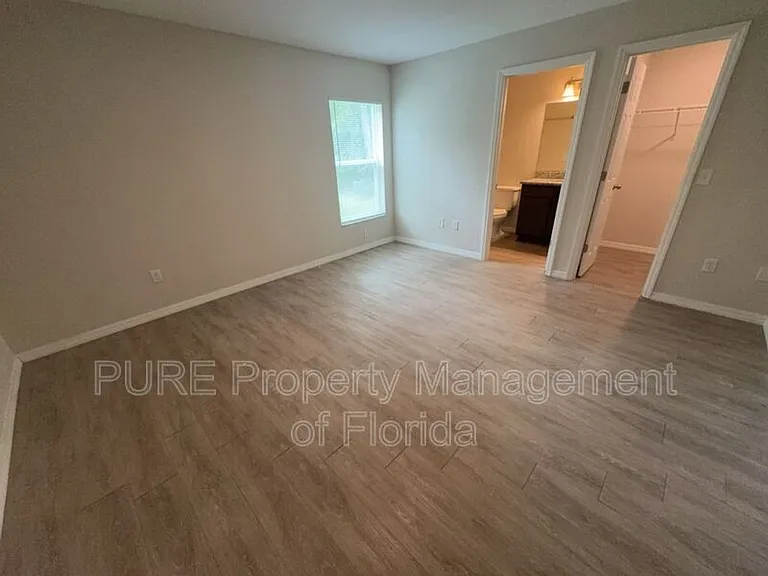 15057 SW 21st Ter — Photo 22
