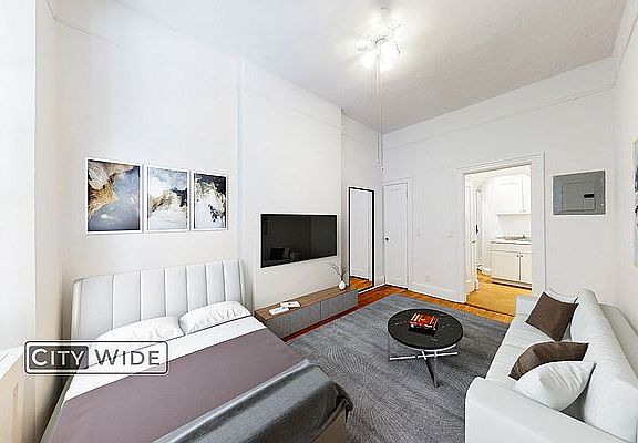 2nd image of 337 E 88th St #1C