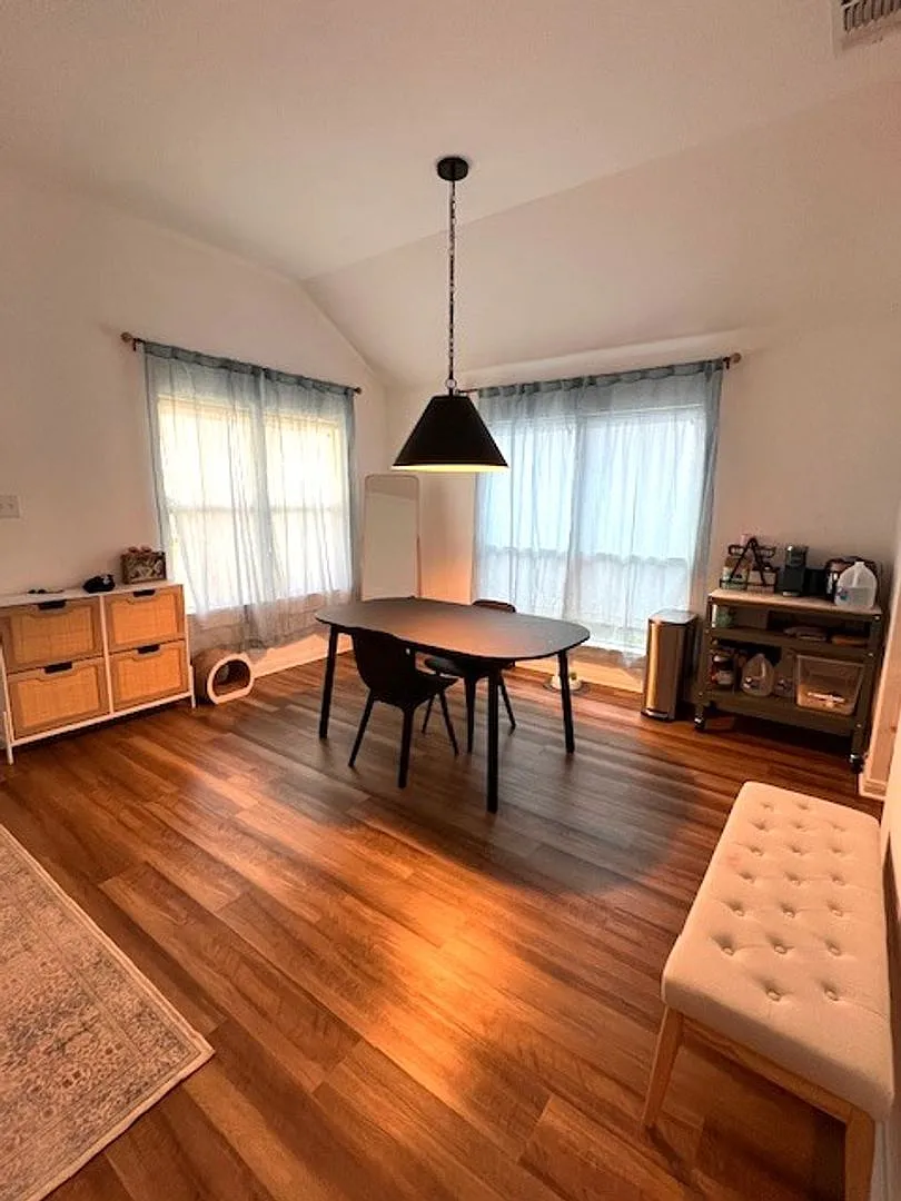 Yowell Ranch - 3 bed/2 bath Beauty — Photo 3