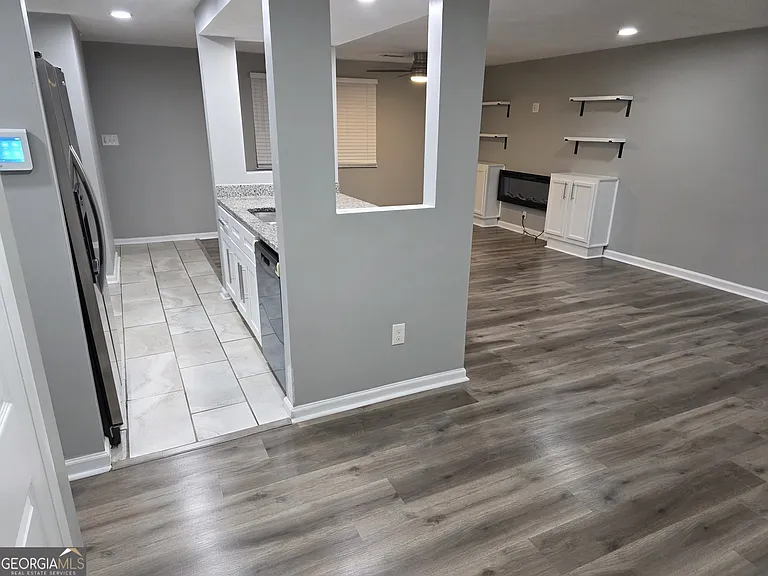 5349 Tracey Dr — Photo 6