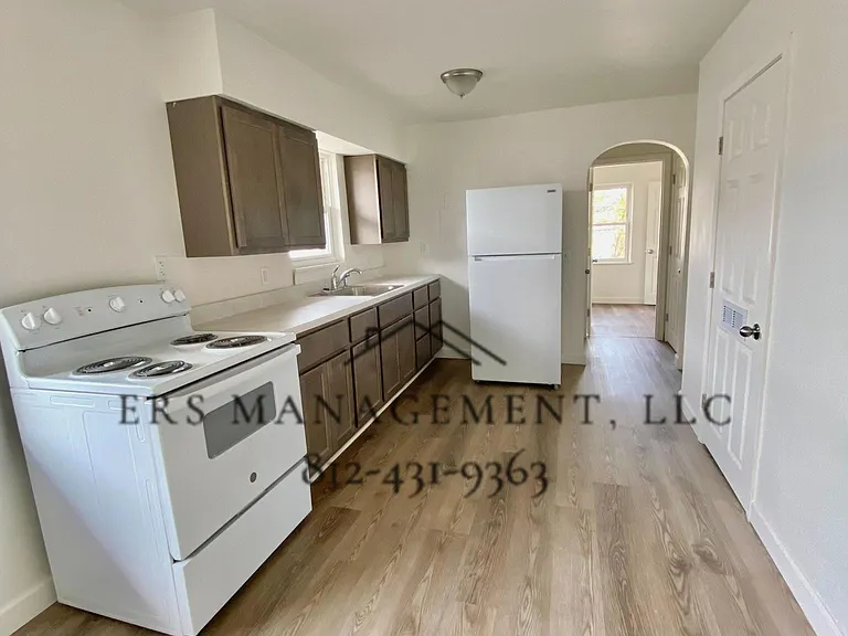 1422 Adams Ave #B — Photo 4