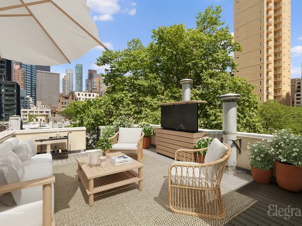 221 East 48th Street image 17 of 24