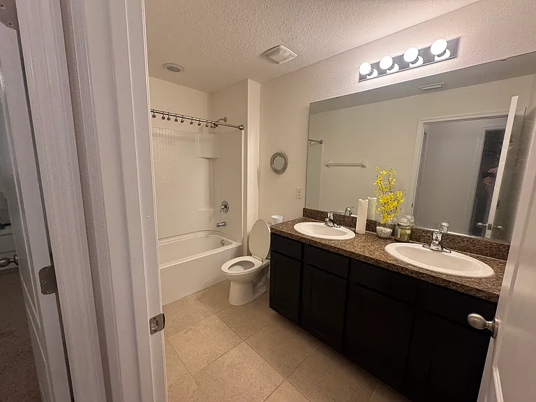 1813 Greenwood Valley Dr — Photo 13