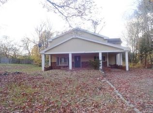 32 Colony Rd, Seymour, CT 06483