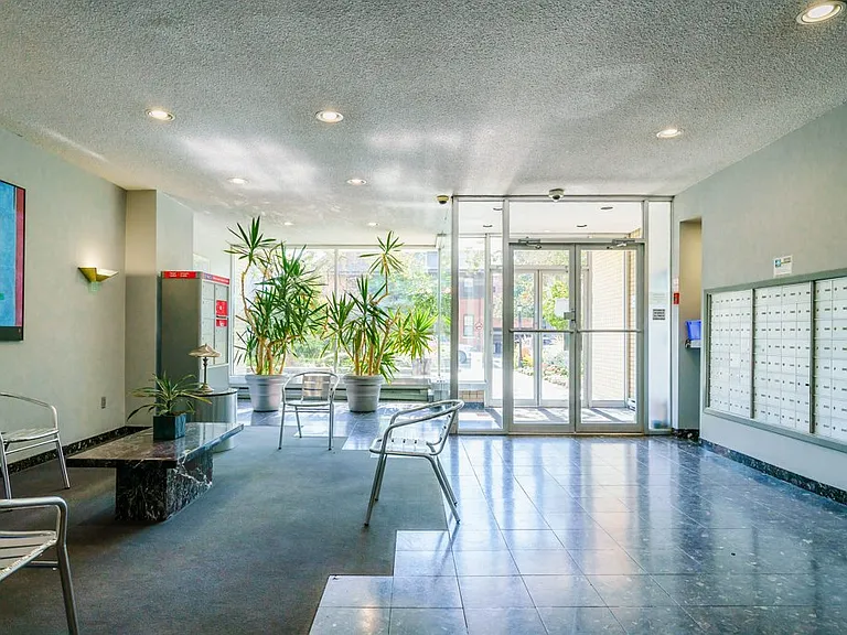 160 Balmoral Ave #1 — Photo 34