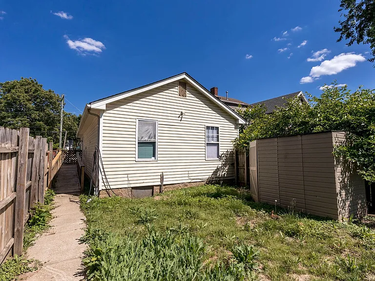 1238 S Preston St — Photo 19