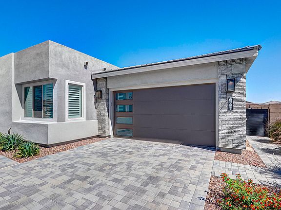 4th image of 2848 E Donald Dr