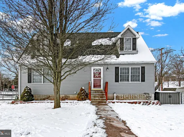 4 Heights Ct, Abbottstown, PA 17301