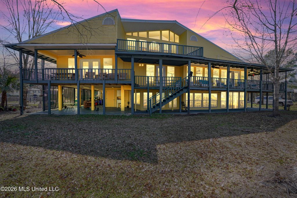 6132 Shawnee St, Kiln, MS, Kiln