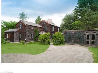 1152 Barnum St, Sheffield, MA 01257