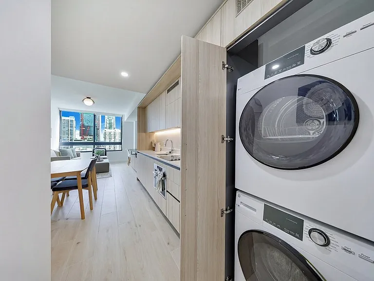 Washer/Dryer
