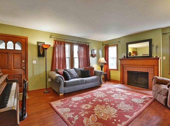 4th image of 266 Rosslyn Ave