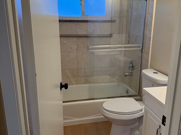 5th image of 590 Hazel Dell Way APT 3