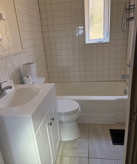 105 Forest St #3 — Photo 10