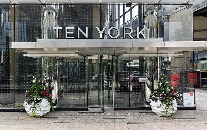 10 York St #1405 — Photo 3