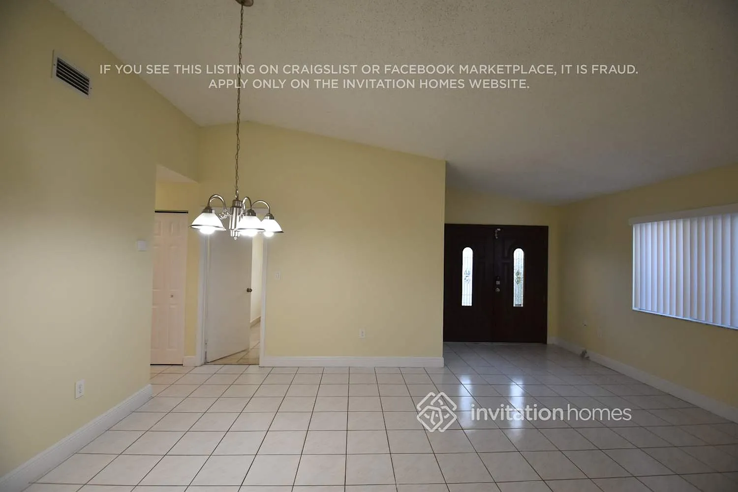 9147 NW 111th Ter Hialeah Gardens, FL 33018 — Photo 2