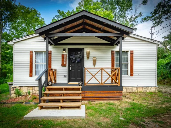 1320 Liberty St, Benton, AR 72015