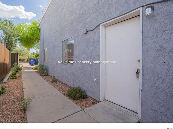 3rd image of 105 E 2nd St #113