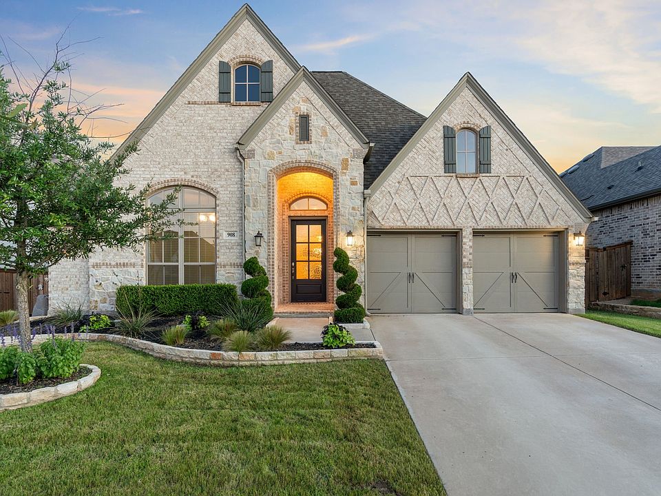 1st image of 908 Quail Hollow Ave