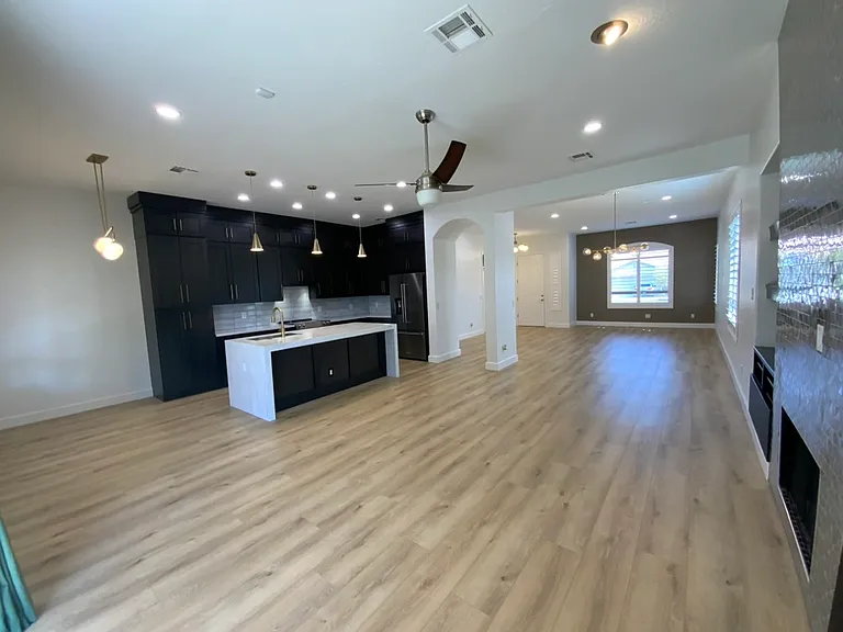 6204 E Phelps Rd — Photo 26