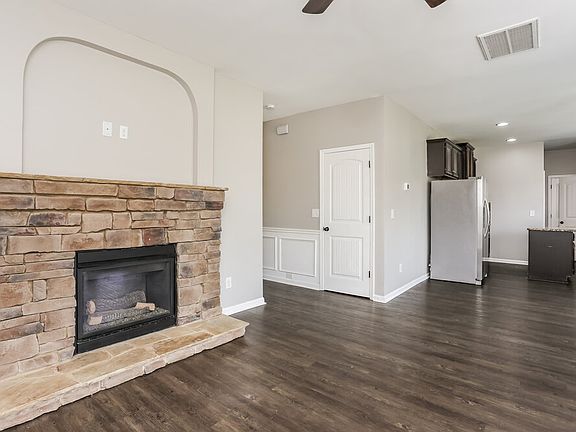 5th image of 639 Ocean Ave