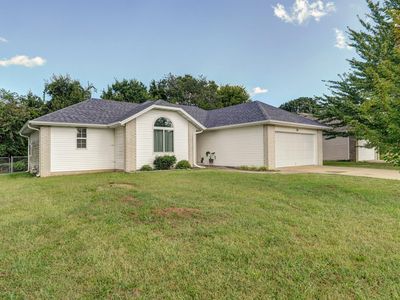 312 Cherokee Trail, Clever, MO, 65631